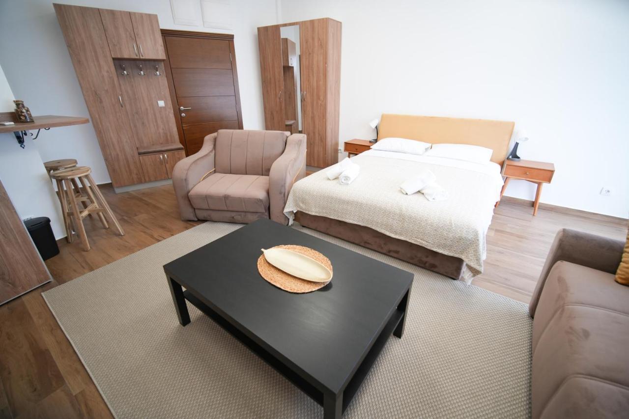 Prenociste Sole Aparthotel Vranje Ngoại thất bức ảnh