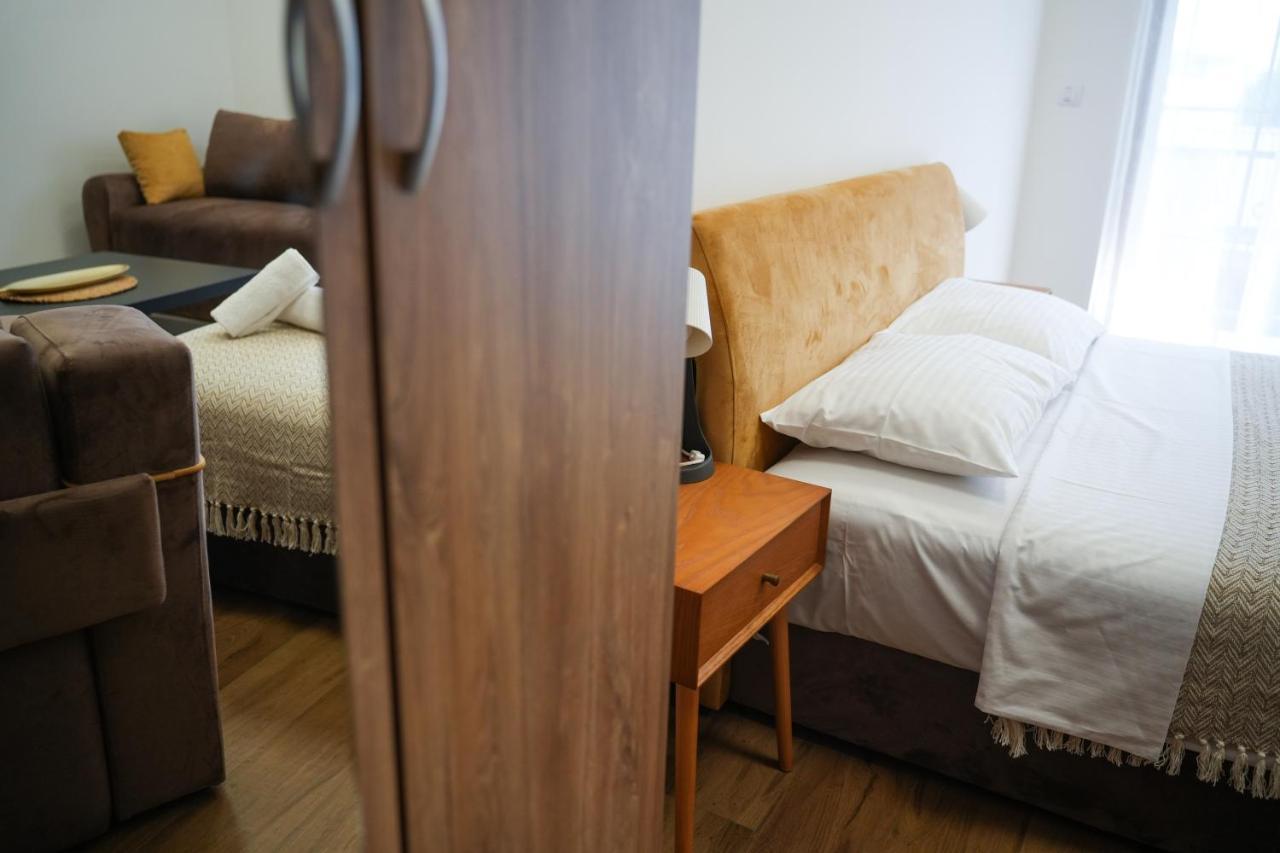 Prenociste Sole Aparthotel Vranje Ngoại thất bức ảnh