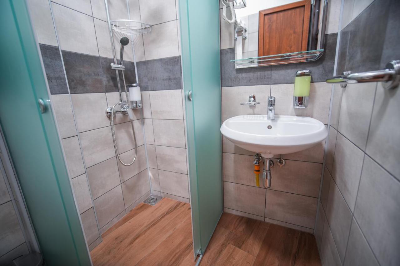 Prenociste Sole Aparthotel Vranje Ngoại thất bức ảnh